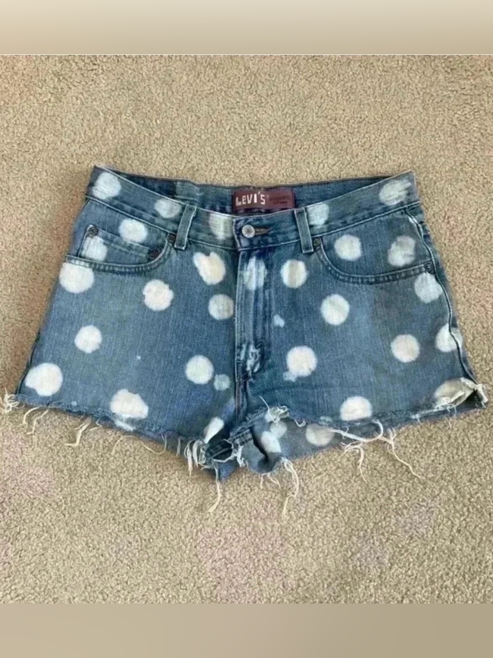 Levi’s denim polka dot shorts. Size 29